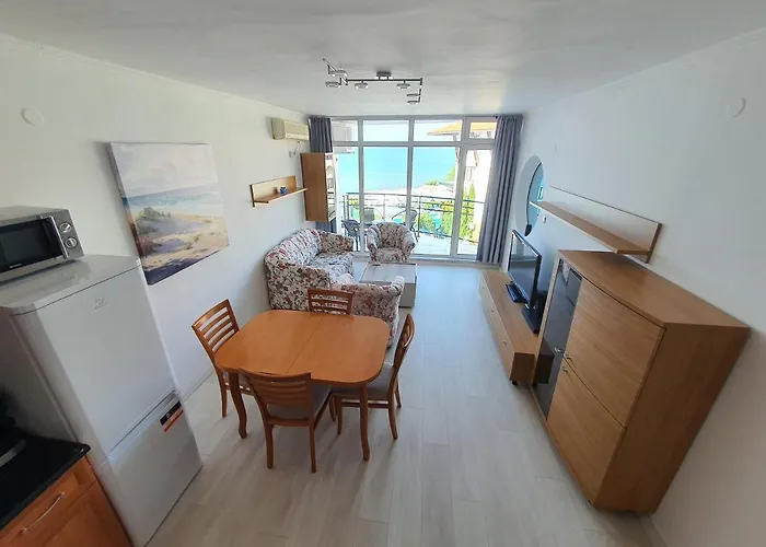 Апартаменти Marina - Vega Village *